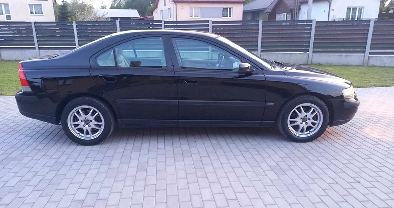 Volvo S60 cena 10500 przebieg: 310561, rok produkcji 2003 z Suchedniów małe 46